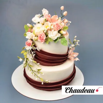 Торт на свадьбу с ягодами без мастики #свадебныйторт #тортсвадебный  #тортназаказмосква | Вкусные торты, Торт, Вкусняшки