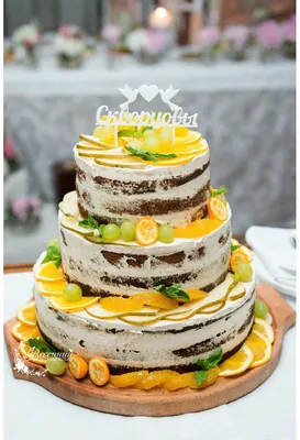 Свадебный торт без мастики с цветами - заказать по цене 2500 руб. за 1кг с  доставкой в Москве
