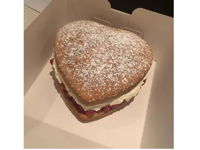 Торт в виде сердца 14048618 стоимостью 5 250 рублей - торты на заказ  ПРЕМИУМ-класса от КП «Алтуфьево»