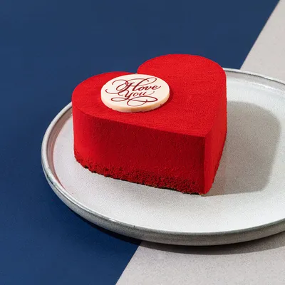 Шоколадный торт в форме сердца ко Дню святого Валентина - рецепт  приготовления.