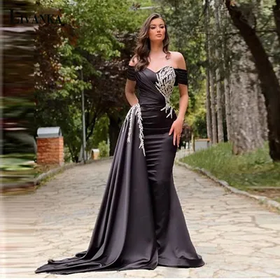 Вечерние платья напрокат в Одессе - свадебный салон Монли!