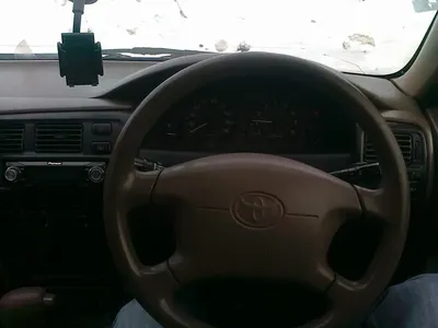 Разбираем седан Toyota Corolla на детали под солнцем Майорки — ДРАЙВ