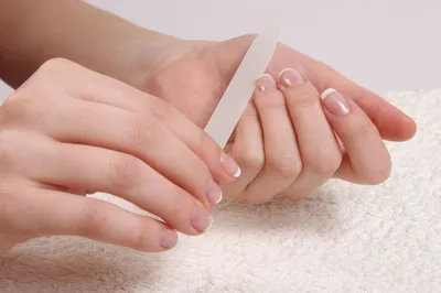 Почему трескаются ногти и кожа вокруг ногтей? | Подолог | Ева Корнеева |  Дзен