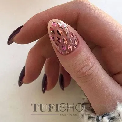 Aurora Nails: секреты красоты самого трендового дизайна года и способы его  создания