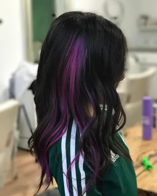 2021 (50 фото) Скрытое окрашивание фиолетовый цвет | Прически сэссон,  Укладка длинных волос, Волосы цвета радуги