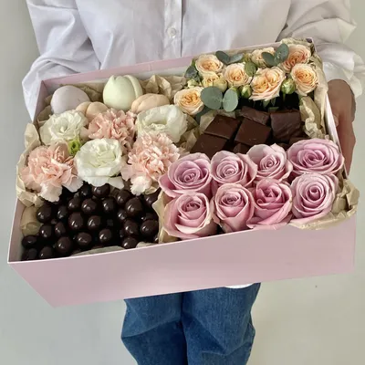 Композиция Подарочный набор \"Розы и шоколадные конфеты\"» с розами - купить  в Орле за 4 190 руб