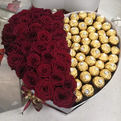 Розы с конфетами - 81 шт. за 14 090 руб. | Бесплатная доставка цветов по  Москве