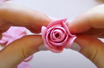 Видеоурок: вышиваем лентами цветы мака: Мастер-Классы в журнале Ярмарки  Мастеров
