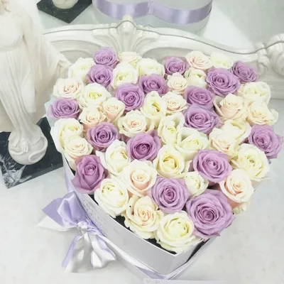 Розы в коробке - сердце за 9 190 руб. | Бесплатная доставка цветов по Москве