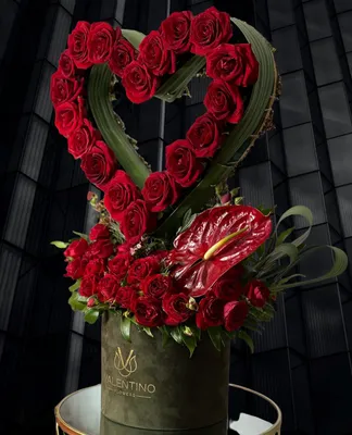 Цветы в корзине - 101 роза в форме сердца Код - 12718 - заказать с  доставкой по Украине