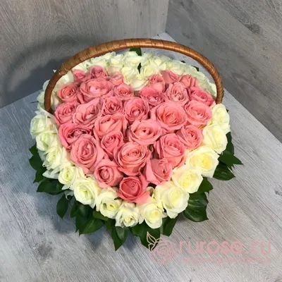 Розы в коробке в форме сердца с доставкой по Риге. Лучшие цветы в форме и в  виде сердца.