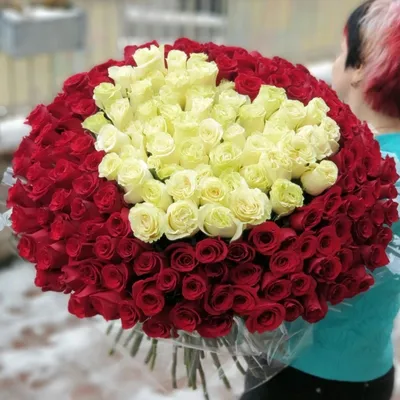 Розы в форме сердца в шляпной коробке #2 | Алая Роза