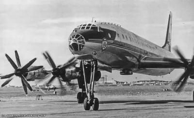 Состоялся первый полет пассажирского самолета Ту-114 - Знаменательное  событие