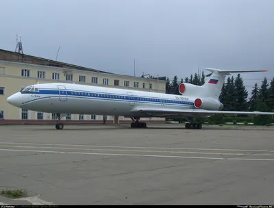 Суперджет 100: характеристики самолета Sukhoi Superjet, фото SSJ, дальность  полета, скорость и другие технические показатели лайнера Сухой Супер Джет –  Полетомания