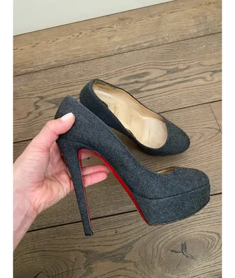 Туфли CHRISTIAN LOUBOUTIN для женщин купить за 5450 руб, арт. 228777 –  Интернет-магазин Oskelly