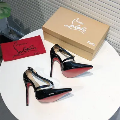 Туфли Christian Louboutin - купить с доставкой по выгодным ценам в  интернет-магазине OZON (1228298865)