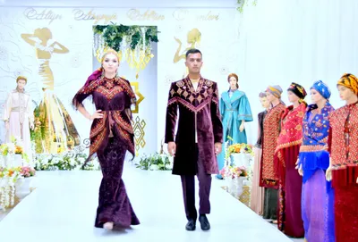 В Туркменистане представили модные тенденции зимы-весны 2019 — РОО  «Национально-культурная автономия туркмен» Республики Татарстан
