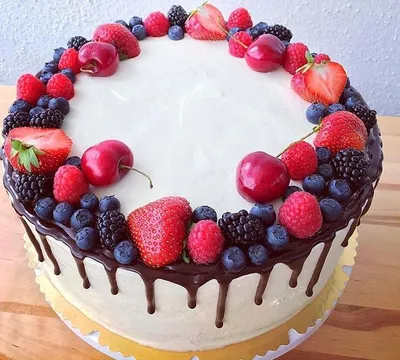 birthday cake, украшение торта апельсинами, торт на годик с фруктами, украшение  торта физалисом, торт с ягодами, украшение торта фруктами и конфетами,  Свадебный торт Москва