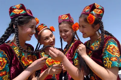 Узбекские прически - 77 photo
