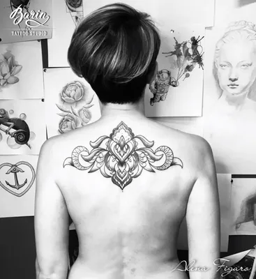 Эскиз тату узора изящных цветов - фото в салоне Tattoo Times