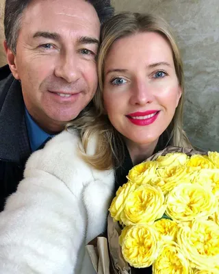 42-летняя жена Валерия Сюткина кажется ровесницей 21-летней дочери | WOMAN
