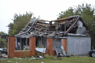 Белгородский город Валуйки подвергся мощному артобстрелу: выбитые стекла,  перевернутые машины