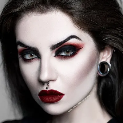 Вампирский макияж | Макияж, Макияж дизайн, Виды макияжа