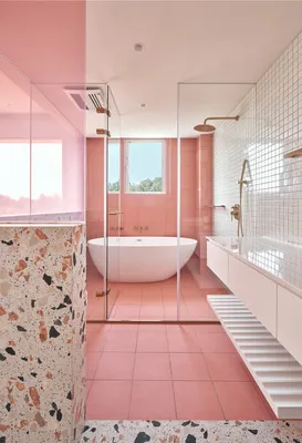 Плитка в интерьере ванной: самые модные варианты