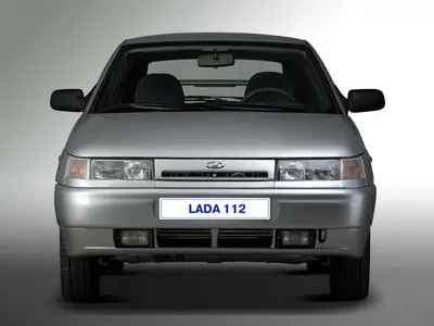 Фотография автомобиля Lada 2112 с кузовом 2112. Обои на рабочий стол Ваз  2112. Фото .