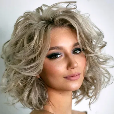 ПРИЧЕСКА на КОРОТКИЕ волосы из ЖГУТОВ. На НОВЫЙ ГОД. Без плойки. Bridal  Updo For Short Hair - YouTube