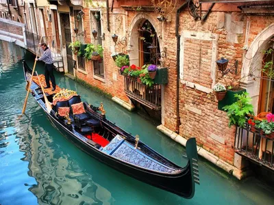 Венеция, по каналам с водой плывет…» — создано в Шедевруме
