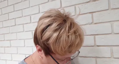 Мелирование коротких волос в два цвета | Пикабу
