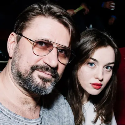 Молодая жена звезды сериала «Счастливы вместе» Виктора Логинова показала,  как отдыхает с ним на курорте - Вокруг ТВ.