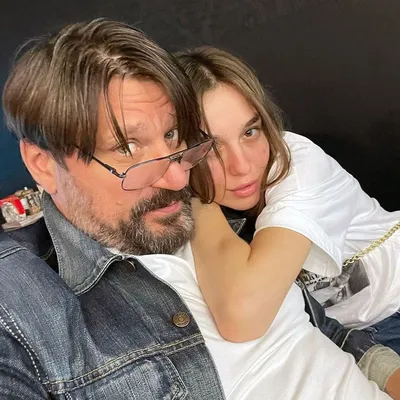 Молодая жена звезды сериала «Счастливы вместе» Виктора Логинова показала,  как отдыхает с ним на курорте - Вокруг ТВ.