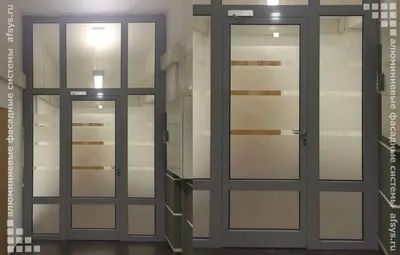 Дверь стеклянная наружная, цена в Челябинске от компании ЛегПром