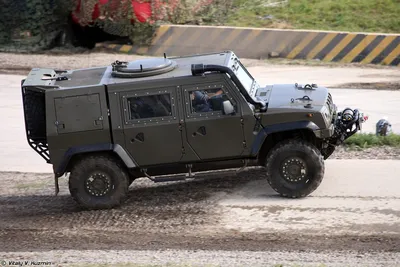 Vitaly Kuzmin on X: \"СТС Рысь Rys' (Iveco LMV) #rys #iveco #4x4 #ivecolmv  #ивеко #рысь #ивеколмв #armor #tactical #бронетехника #армияроссии  https://t.co/MzYgihx9fn\" / X