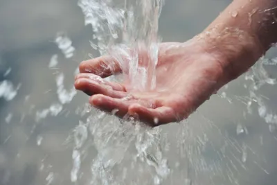 Можно ли пить дистиллированную воду?