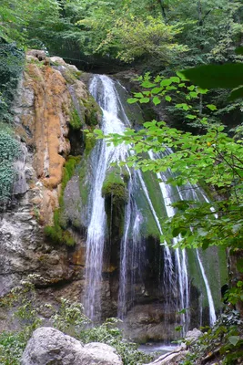 Самые красивые водопады Крыма - топ лучших знаменитых и малоизвестных  водопадов