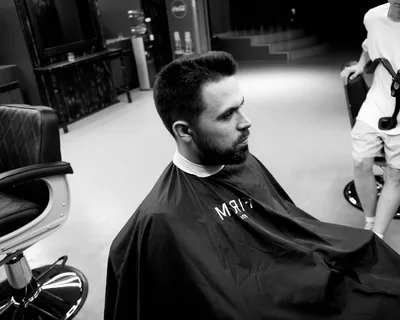 Стрижка вместо военного... - DVA BRO мужская парикмахерская | Facebook