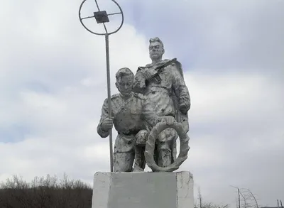 Памятник воинам-автомобилистам — трогательный военный памятник