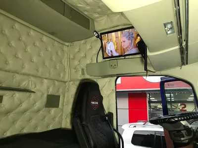 Установка задних фар на Volvo XC90 - тюнинг-студия Аксессавто