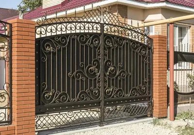 Распашные ворота для загородного дома в Пушкино.