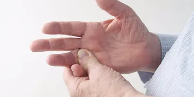 Тендовагинит пальцев: причины, симптомы и лечение