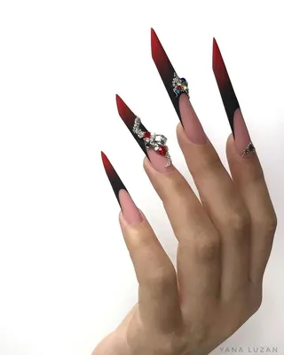 Подходит каждой: самая модная форма ногтей в 2023 году, которая побьет все  рекорды популярности | MARIECLAIRE