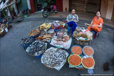 Продуктовый рынок в Сайгоне - ЯПлакалъ