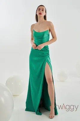 Самые красивые длинные выпускные платья 2023-2024 – фото, новинки, тренды |  Prom dresses sleeveless, Elegant dresses for women, Prom dresses with  sleeves