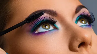 красивый макияж глаз с синей тенью фотомодель фотография для косметической  рекламы обои фон фон Обои Изображение для бесплатной загрузки - Pngtree