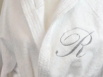 ᐉ Именные халаты на заказ — купить именной халат с вышивкой | Цены | Киев,  Харьков, Одесса
