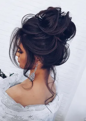 Воздушный пучок, прическа на свадьбу , прическа на выпускной Hair by  @anastasia_voj… | Небрежные прически, Свадебные прически на короткие  волосы, Вечерняя прическа