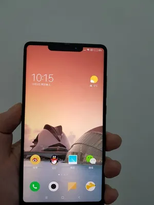 Живые фото и видео футуристичного концептофона Xiaomi Mi Mix Alpha